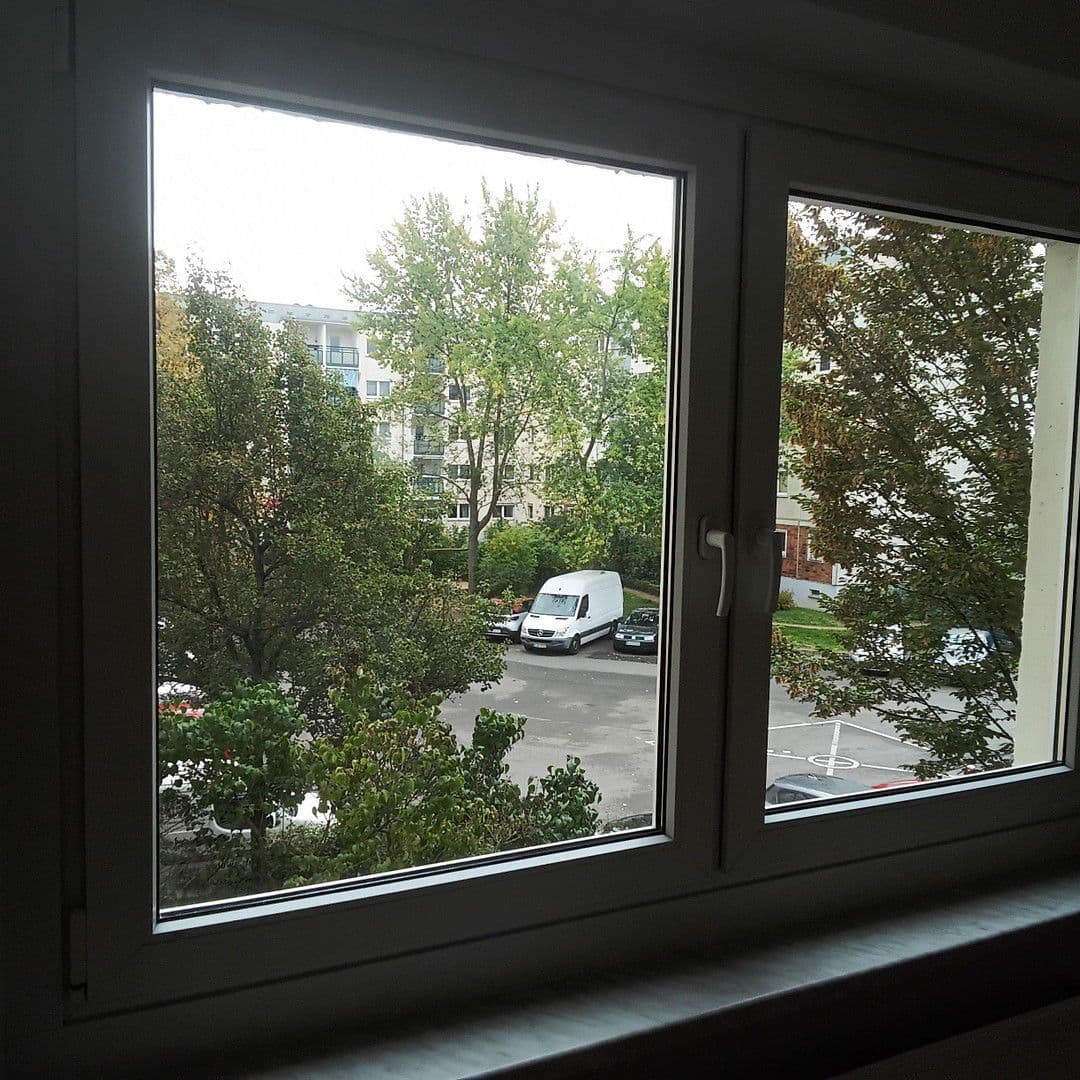 Prenájom bytu 2-izbový 51 m², Böhlener Straße 75, Berlin-Hellersdorf, Berlín Prenájom bytu 2-izbový 51 m², Böhlener Straße 75, Berlin-Hellersdorf, Berlín