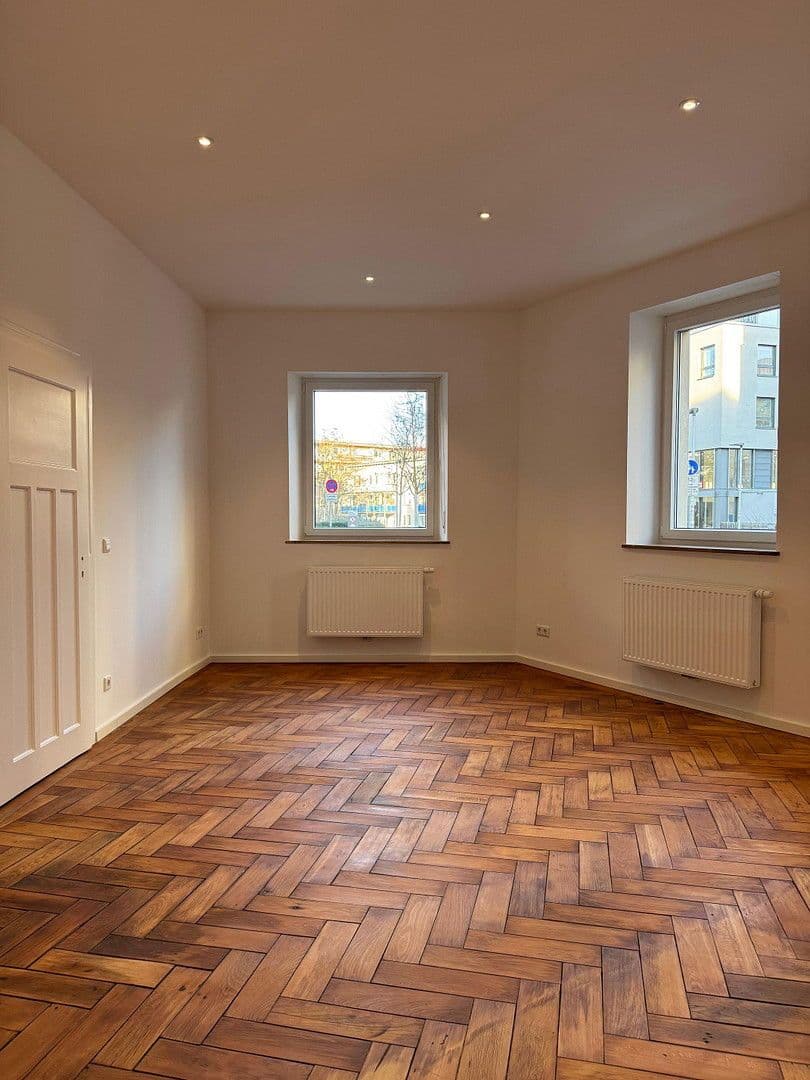Prenájom bytu 3-izbový 93 m², Schanzenstraße 16, Nürnberg, Bavorsko Prenájom bytu 3-izbový 93 m², Schanzenstraße 16, Nürnberg, Bavorsko