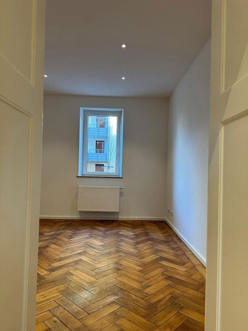 Prenájom bytu 3-izbový 93 m², Schanzenstraße 16, Nürnberg, Bavorsko Prenájom bytu 3-izbový 93 m², Schanzenstraße 16, Nürnberg, Bavorsko