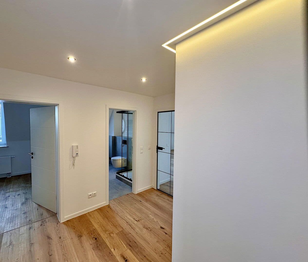 Predaj bytu 3-izbový 70 m², Dresden, Sasko Predaj bytu 3-izbový 70 m², Dresden, Sasko