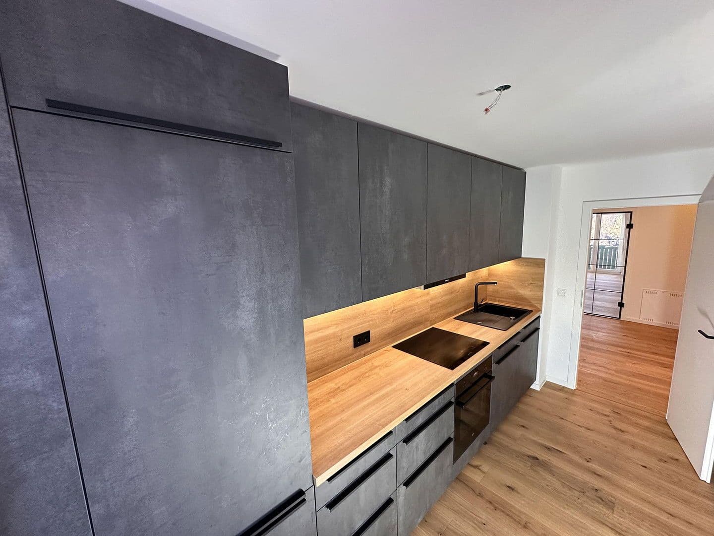 Predaj bytu 3-izbový 70 m², Dresden, Sasko Predaj bytu 3-izbový 70 m², Dresden, Sasko