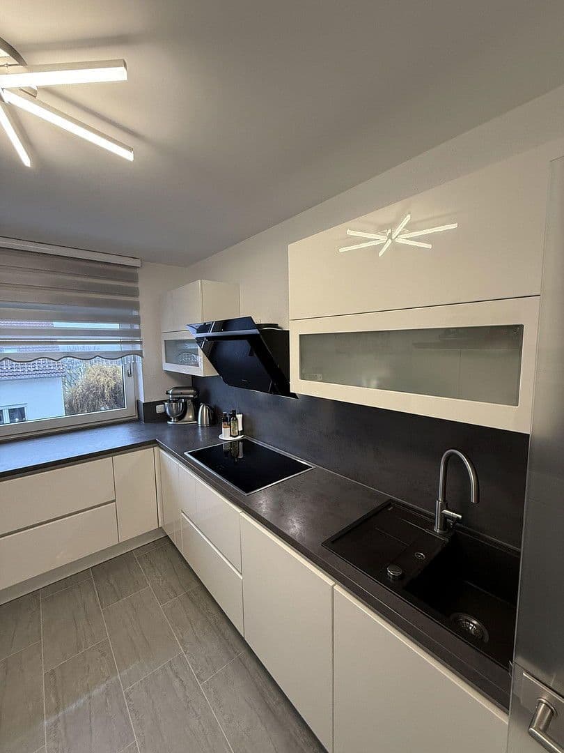 Prenájom bytu 3-izbový 86 m², Teudaldstr. 3, Nackenheim, Porýnie-Falcko Prenájom bytu 3-izbový 86 m², Teudaldstr. 3, Nackenheim, Porýnie-Falcko