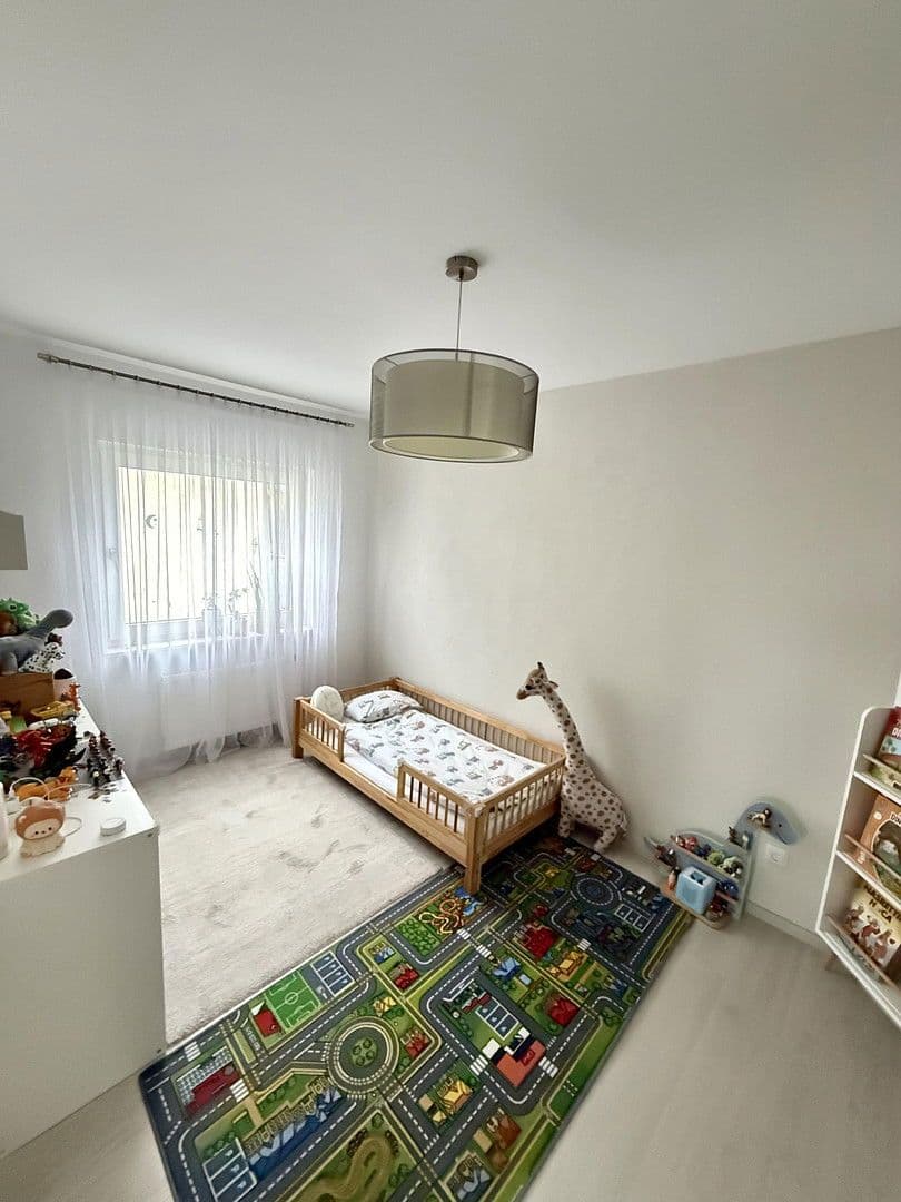 Prenájom bytu 3-izbový 86 m², Teudaldstr. 3, Nackenheim, Porýnie-Falcko Prenájom bytu 3-izbový 86 m², Teudaldstr. 3, Nackenheim, Porýnie-Falcko