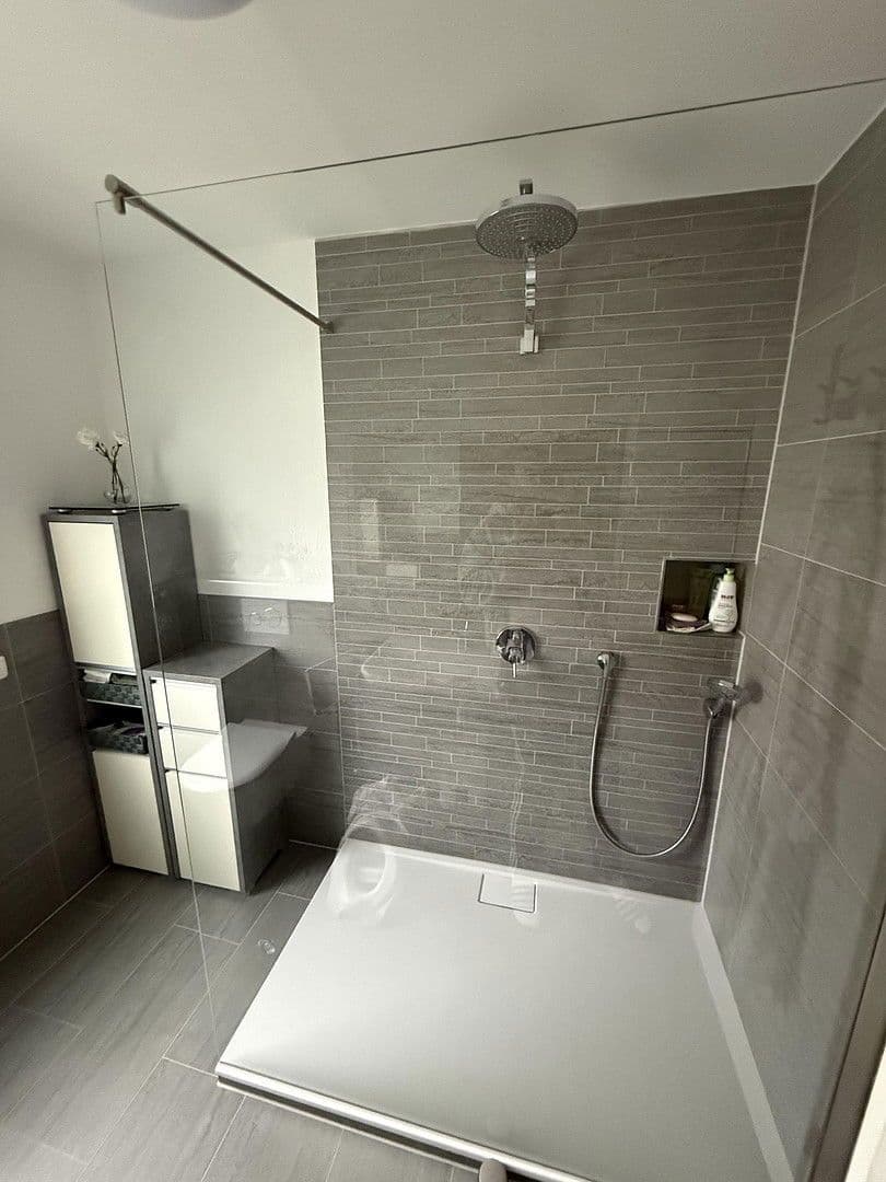 Prenájom bytu 3-izbový 86 m², Teudaldstr. 3, Nackenheim, Porýnie-Falcko Prenájom bytu 3-izbový 86 m², Teudaldstr. 3, Nackenheim, Porýnie-Falcko