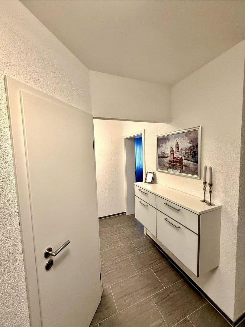 Prenájom bytu 3-izbový 86 m², Teudaldstr. 3, Nackenheim, Porýnie-Falcko Prenájom bytu 3-izbový 86 m², Teudaldstr. 3, Nackenheim, Porýnie-Falcko