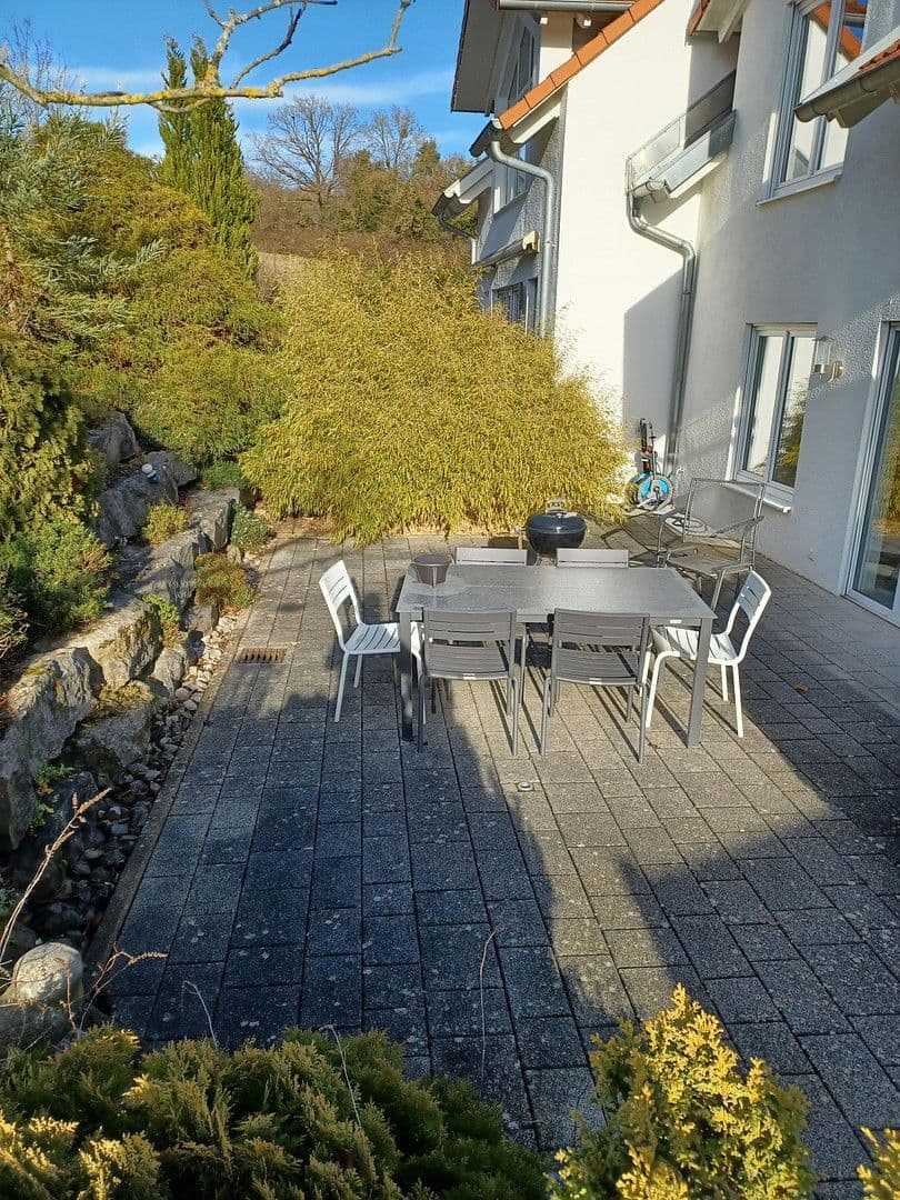 Predaj domu 193 m², pozemek 347 m², Hermann-Hesse-Straße 44 1, Niefern-Öschelbronn, Bádensko-Wurttembersko Predaj domu 193 m², pozemek 347 m², Hermann-Hesse-Straße 44 1, Niefern-Öschelbronn, Bádensko-Wurttembersko