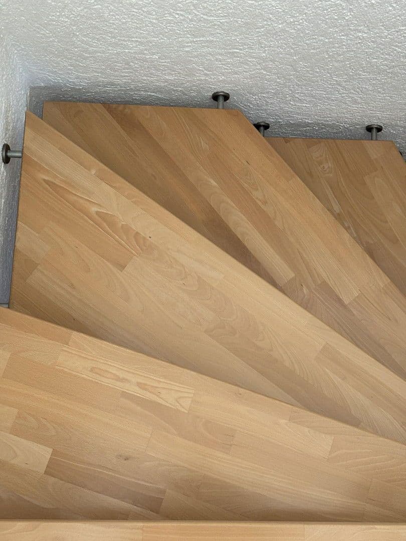 Predaj domu 193 m², pozemek 347 m², Hermann-Hesse-Straße 44 1, Niefern-Öschelbronn, Bádensko-Wurttembersko Predaj domu 193 m², pozemek 347 m², Hermann-Hesse-Straße 44 1, Niefern-Öschelbronn, Bádensko-Wurttembersko