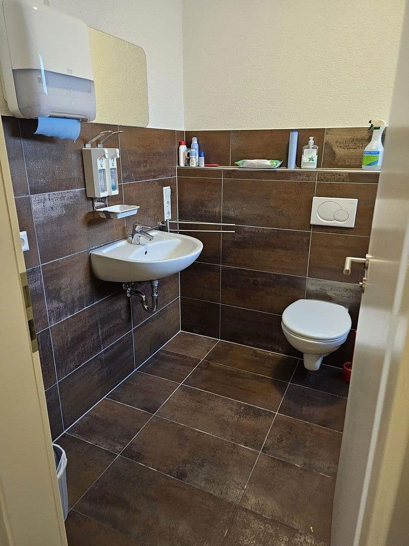 Prenájom bytu 3-izbový 72 m², Untere Buchstr. 18, Jockgrim, Porýnie-Falcko Prenájom bytu 3-izbový 72 m², Untere Buchstr. 18, Jockgrim, Porýnie-Falcko