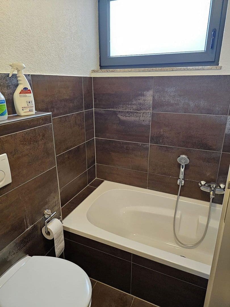 Prenájom bytu 3-izbový 72 m², Untere Buchstr. 18, Jockgrim, Porýnie-Falcko Prenájom bytu 3-izbový 72 m², Untere Buchstr. 18, Jockgrim, Porýnie-Falcko