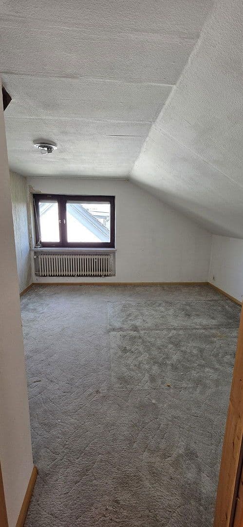 Predaj domu 250 m², pozemek 1.200 m², Rosenstr.4, Breitscheid, Porýnie-Falcko Predaj domu 250 m², pozemek 1.200 m², Rosenstr.4, Breitscheid, Porýnie-Falcko