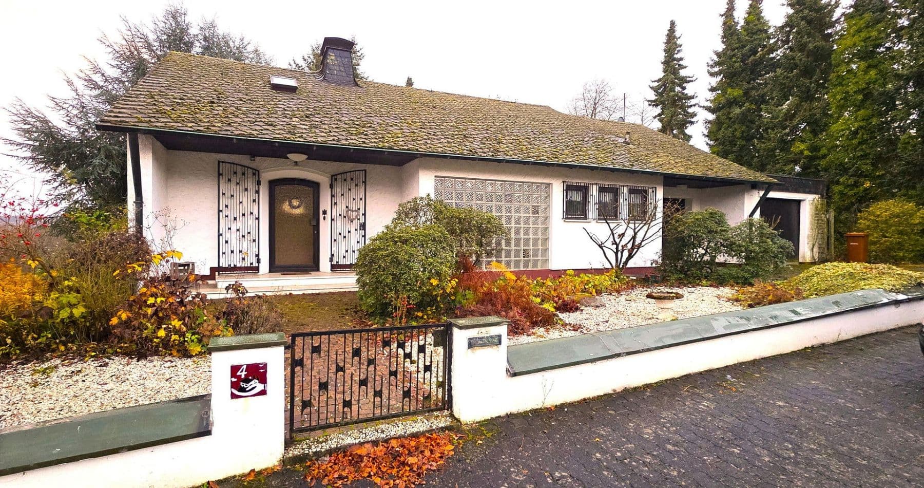 Predaj domu 250 m², pozemek 1.200 m², Rosenstr.4, Breitscheid, Porýnie-Falcko Predaj domu 250 m², pozemek 1.200 m², Rosenstr.4, Breitscheid, Porýnie-Falcko