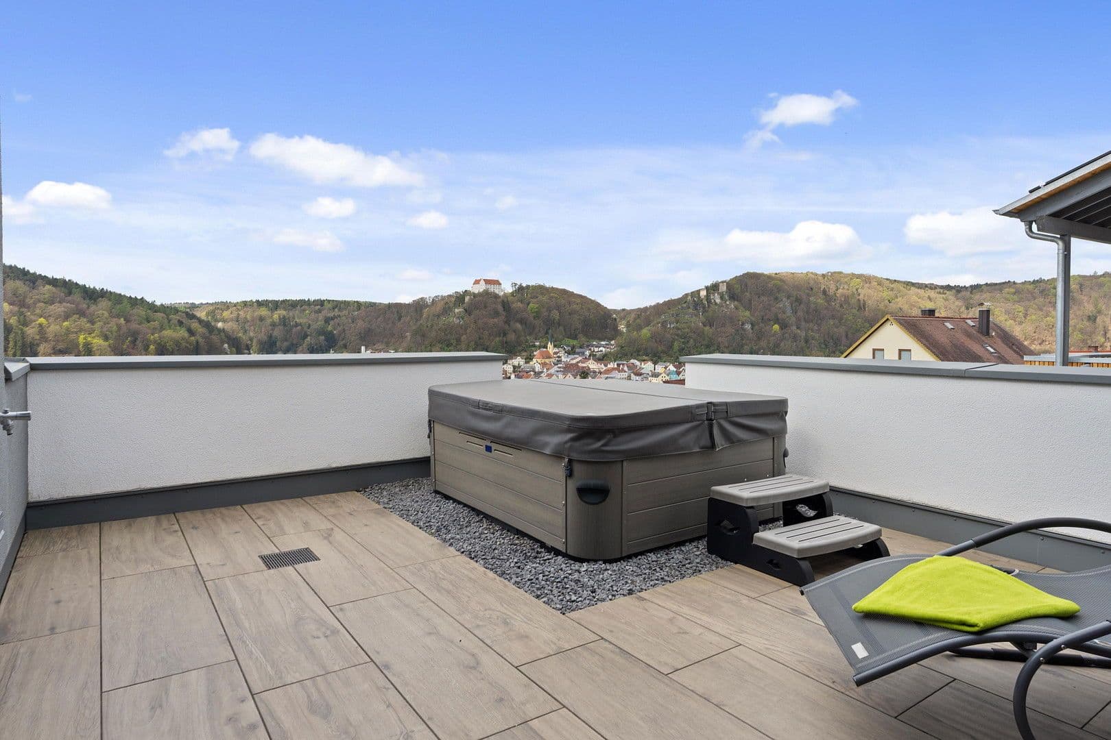 Predaj domu 223 m², pozemek 699 m², Riedenburg, Bavorsko Predaj domu 223 m², pozemek 699 m², Riedenburg, Bavorsko