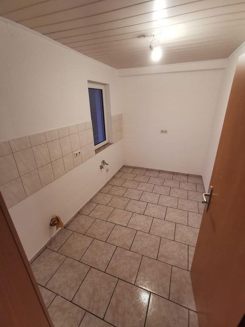 Prenájom bytu 3-izbový 92 m², Zandt 7, Lichtenau, Bavorsko Prenájom bytu 3-izbový 92 m², Zandt 7, Lichtenau, Bavorsko