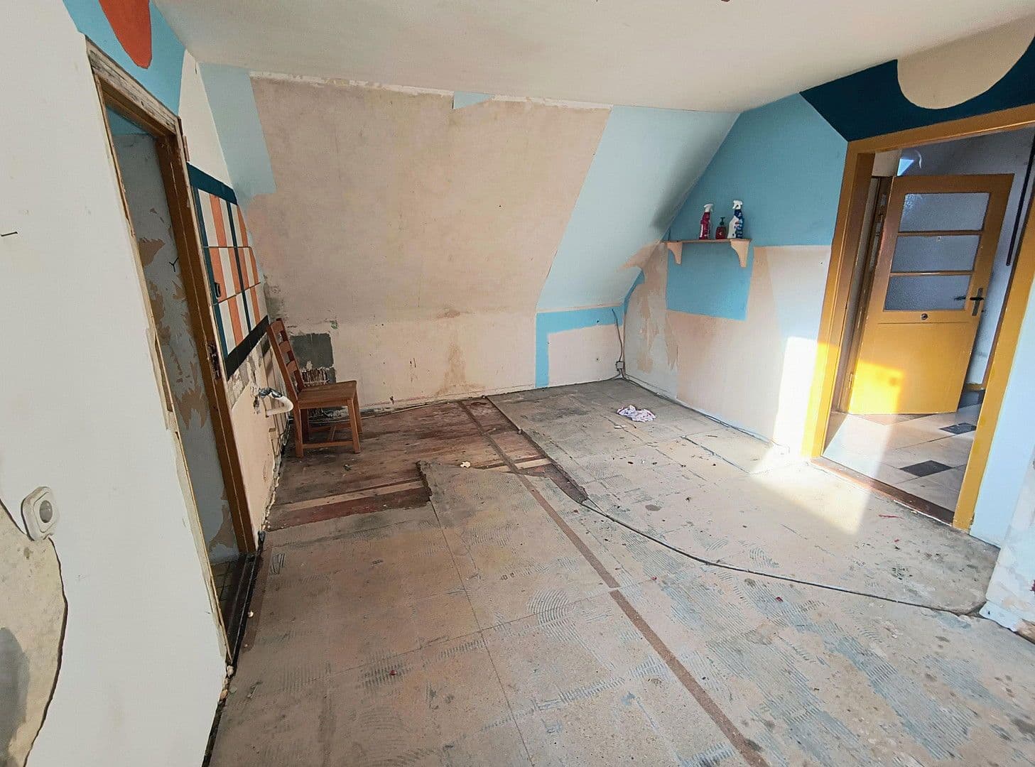 Predaj domu 140 m², pozemek 1.604 m², Wurster Nordseeküste, Dolné Sasko Predaj domu 140 m², pozemek 1.604 m², Wurster Nordseeküste, Dolné Sasko