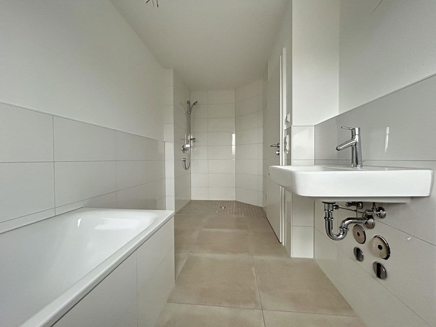 Prenájom bytu 3-izbový 98 m², Fabrikstraße, Kraichtal, Bádensko-Wurttembersko Prenájom bytu 3-izbový 98 m², Fabrikstraße, Kraichtal, Bádensko-Wurttembersko