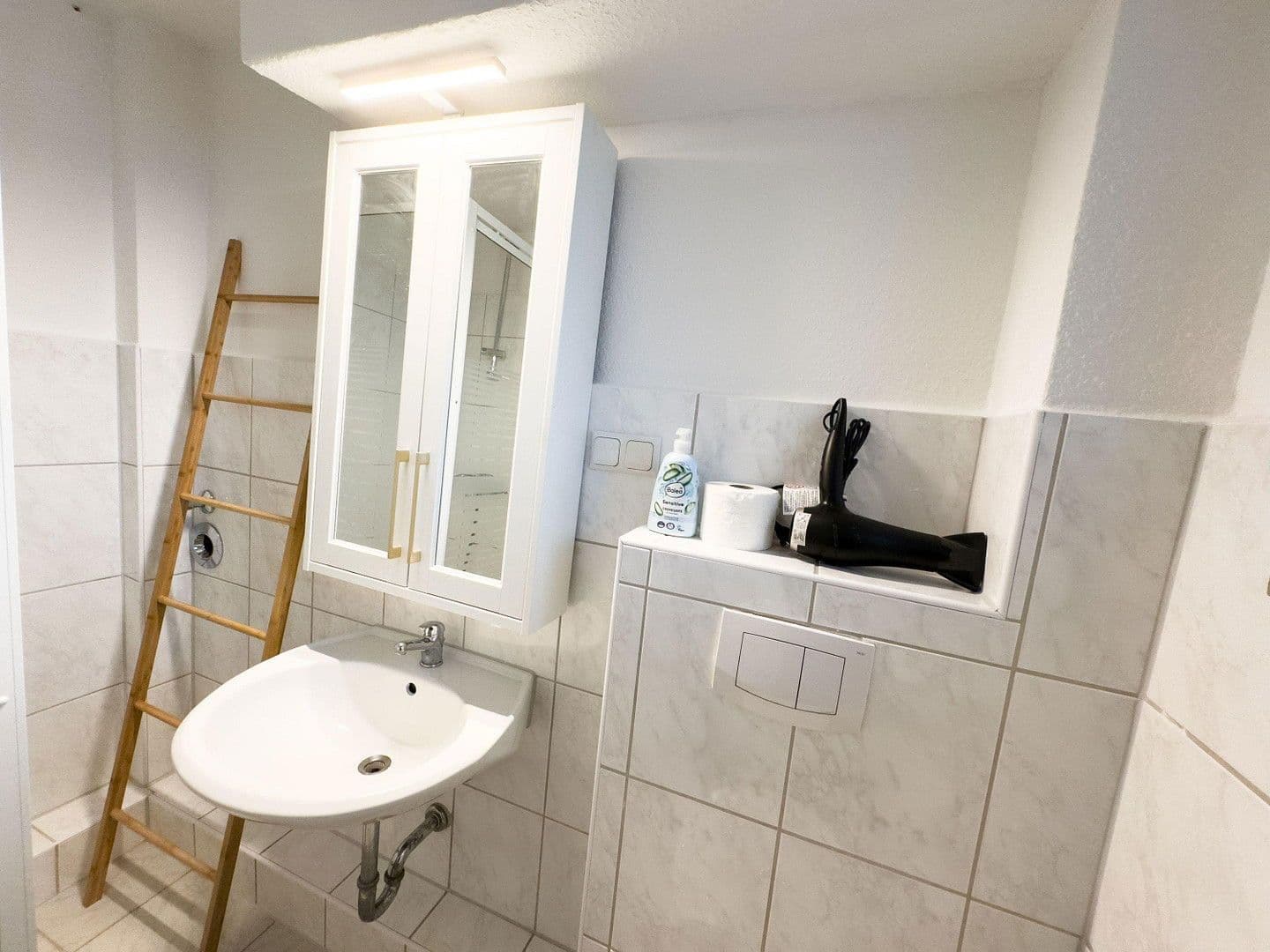 Prenájom bytu 2-izbový 34 m², Washingtonweg 1A, Hannover, Dolné Sasko Prenájom bytu 2-izbový 34 m², Washingtonweg 1A, Hannover, Dolné Sasko