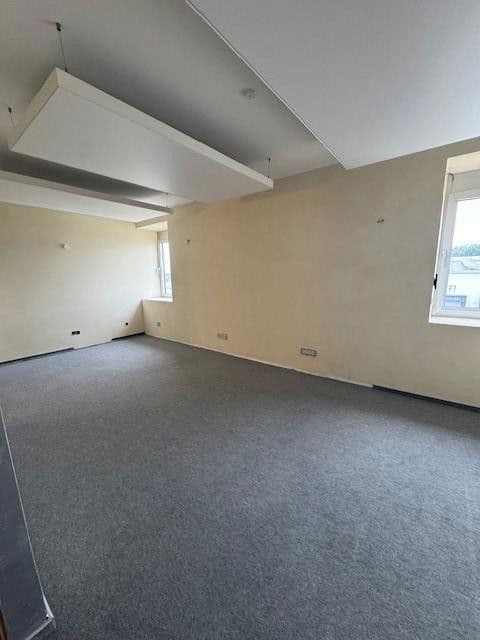 Prenájom kancelárie 380 m², Wilhelmstraße 78, Reilingen, Bádensko-Wurttembersko Prenájom kancelárie 380 m², Wilhelmstraße 78, Reilingen, Bádensko-Wurttembersko