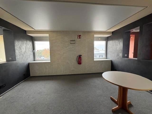 Prenájom kancelárie 380 m², Wilhelmstraße 78, Reilingen, Bádensko-Wurttembersko Prenájom kancelárie 380 m², Wilhelmstraße 78, Reilingen, Bádensko-Wurttembersko