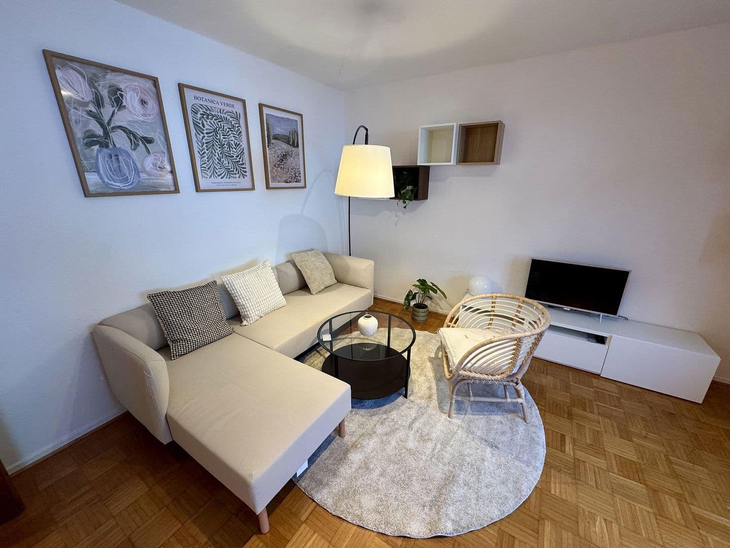 Prenájom bytu 3-izbový 71 m², Kassel, Hesensko Prenájom bytu 3-izbový 71 m², Kassel, Hesensko