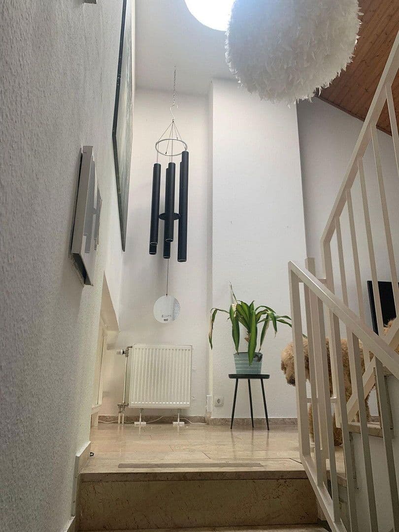 Predaj domu 163 m², pozemek 174 m², Neu-Isenburg, Hesensko Predaj domu 163 m², pozemek 174 m², Neu-Isenburg, Hesensko