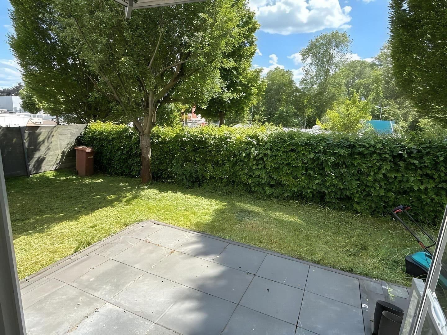 Prenájom domu 185 m², pozemek 400 m², Bruchköbel, Hesensko Prenájom domu 185 m², pozemek 400 m², Bruchköbel, Hesensko