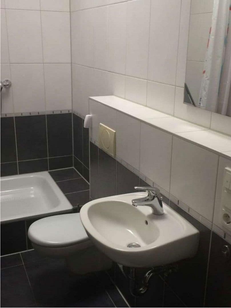 Prenájom nebytového priestoru 750 m², Carl Zeiss Str. 8, Bad Camberg, Hesensko Prenájom nebytového priestoru 750 m², Carl Zeiss Str. 8, Bad Camberg, Hesensko