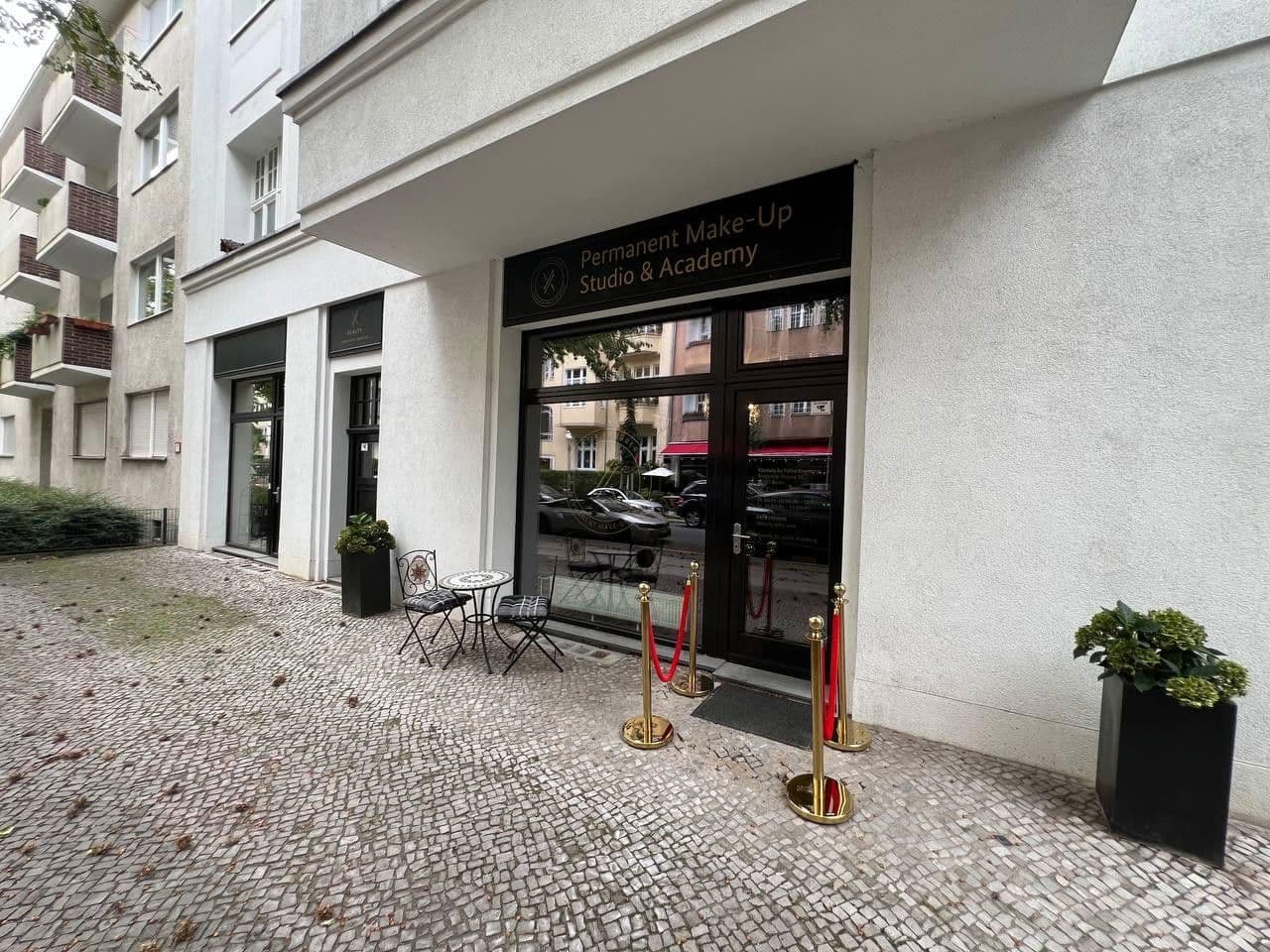 Prenájom kancelárie 87 m², Bregenzerstrasse 10 10707 Berlin, Berlin, Berlín Prenájom kancelárie 87 m², Bregenzerstrasse 10 10707 Berlin, Berlin, Berlín