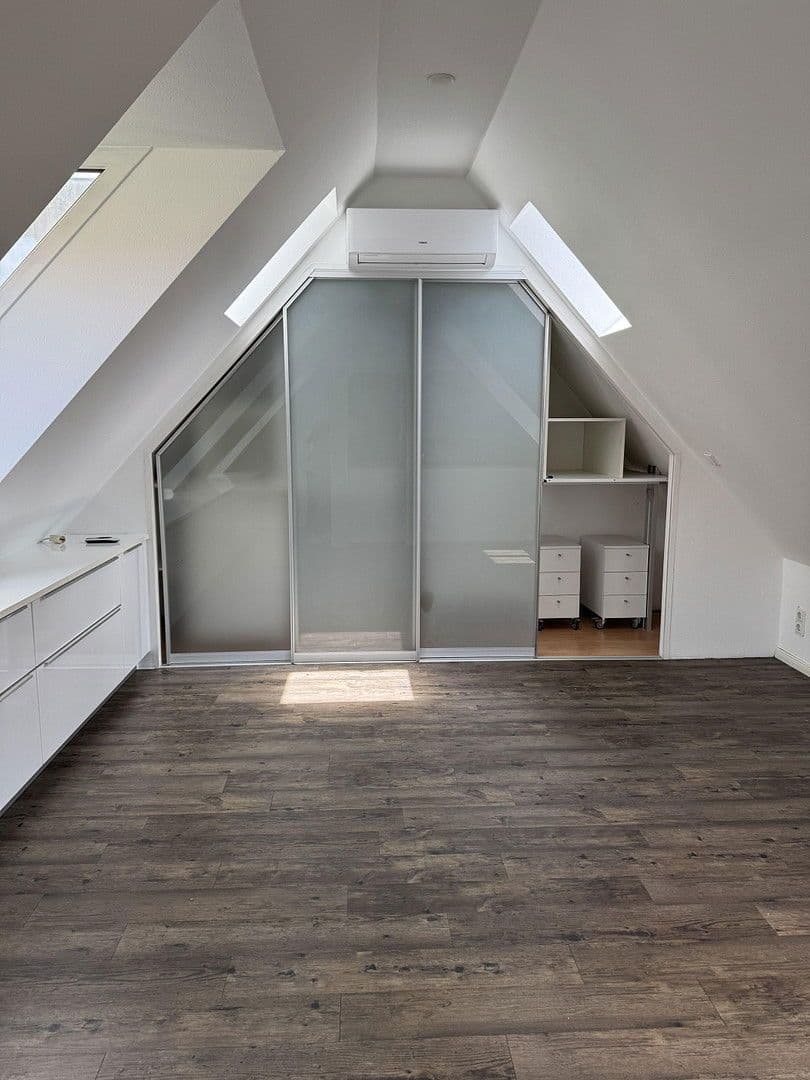 Predaj domu 105 m², pozemek 120 m², Hegelallee 36, Potsdam, Brandenbursko Predaj domu 105 m², pozemek 120 m², Hegelallee 36, Potsdam, Brandenbursko