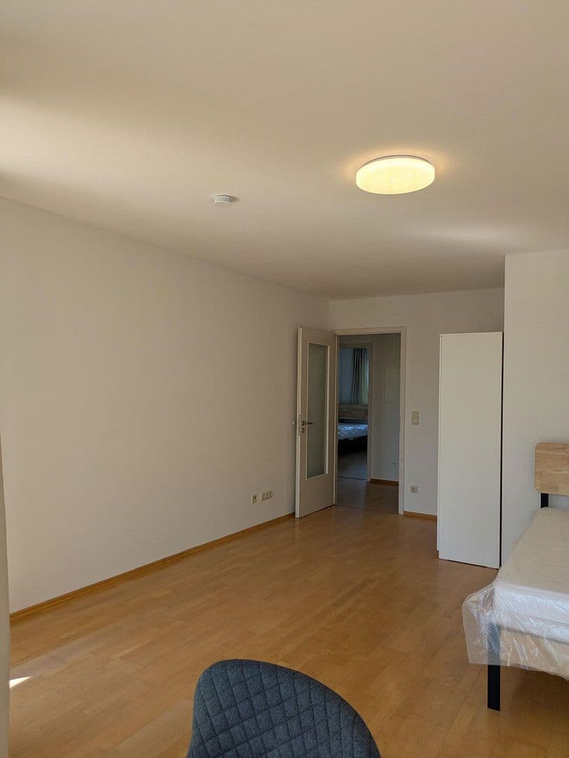 Prenájom bytu 30 m², Grünauer Str. 123, Berlin-Köpenick, Berlín Prenájom bytu 30 m², Grünauer Str. 123, Berlin-Köpenick, Berlín