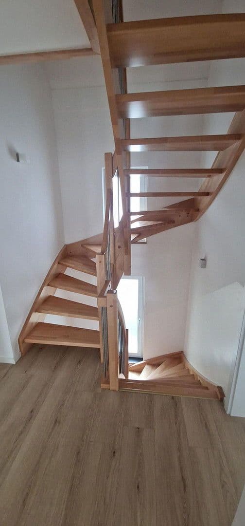 Prenájom domu 145 m², pozemek 150 m², Weydemeyerstr 180a, Chemnitz, Sasko Prenájom domu 145 m², pozemek 150 m², Weydemeyerstr 180a, Chemnitz, Sasko