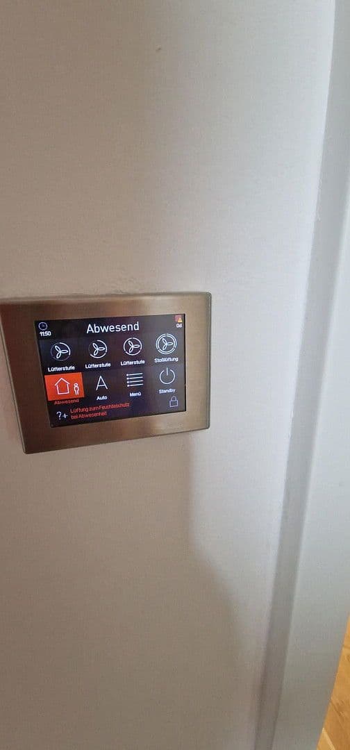 Prenájom domu 145 m², pozemek 150 m², Weydemeyerstr 180a, Chemnitz, Sasko Prenájom domu 145 m², pozemek 150 m², Weydemeyerstr 180a, Chemnitz, Sasko