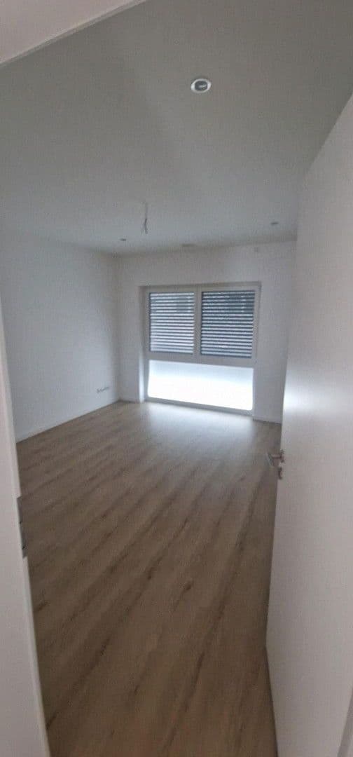 Prenájom domu 145 m², pozemek 150 m², Weydemeyerstr 180a, Chemnitz, Sasko Prenájom domu 145 m², pozemek 150 m², Weydemeyerstr 180a, Chemnitz, Sasko