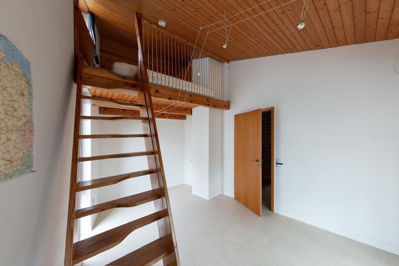 Predaj domu 158 m², pozemek 410 m², Leonberg, Bádensko-Wurttembersko Predaj domu 158 m², pozemek 410 m², Leonberg, Bádensko-Wurttembersko