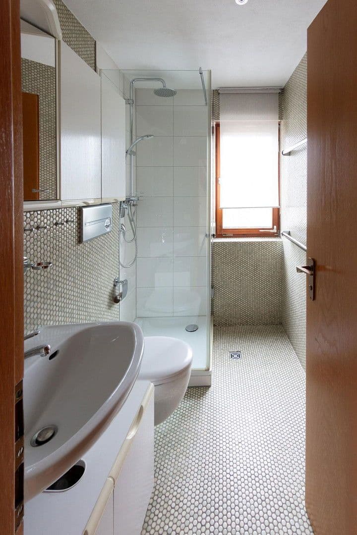 Predaj domu 158 m², pozemek 410 m², Leonberg, Bádensko-Wurttembersko Predaj domu 158 m², pozemek 410 m², Leonberg, Bádensko-Wurttembersko