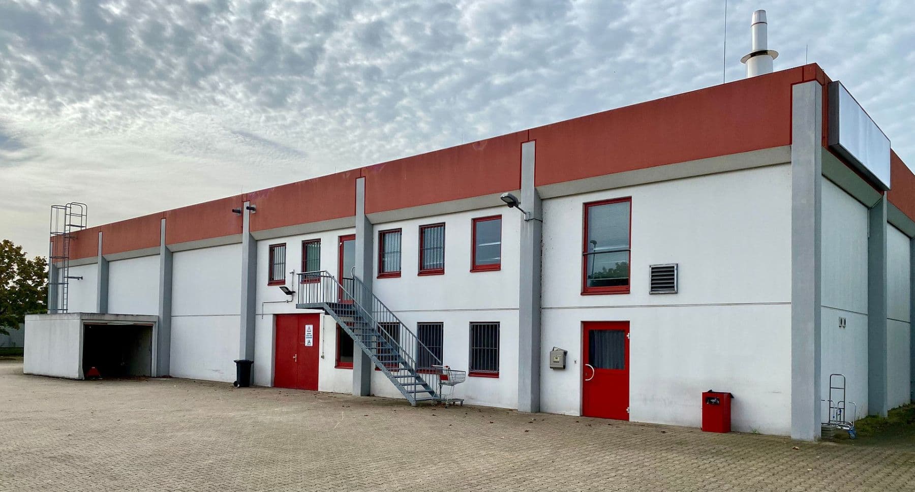 Prenájom nebytového priestoru 12.648 m², Zunftweg 10, Voerde (Niederrhein), Severné Porýnie - Westfálsko Prenájom nebytového priestoru 12.648 m², Zunftweg 10, Voerde (Niederrhein), Severné Porýnie - Westfálsko
