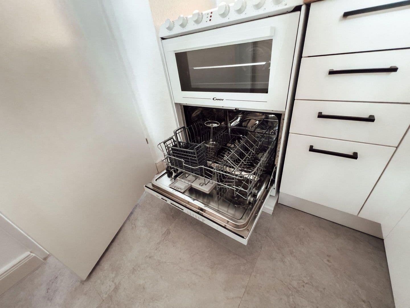 Prenájom bytu 1-izbový 36 m², Max-Planck-Straße 22, Heusenstamm, Hesensko Prenájom bytu 1-izbový 36 m², Max-Planck-Straße 22, Heusenstamm, Hesensko