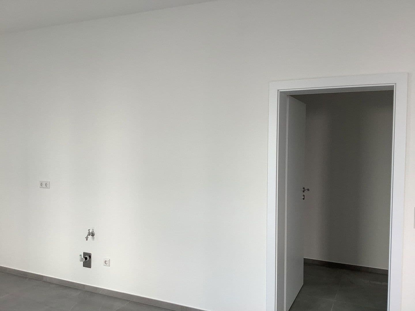 Predaj domu 147 m², pozemek 490 m², Buchen (Odenwald), Bádensko-Wurttembersko Predaj domu 147 m², pozemek 490 m², Buchen (Odenwald), Bádensko-Wurttembersko