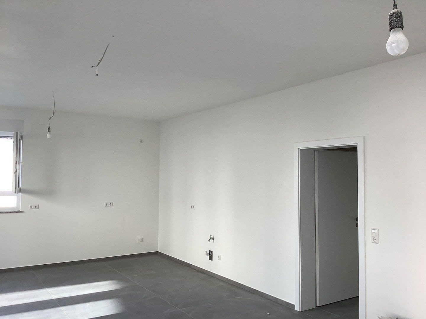 Predaj domu 147 m², pozemek 490 m², Buchen (Odenwald), Bádensko-Wurttembersko Predaj domu 147 m², pozemek 490 m², Buchen (Odenwald), Bádensko-Wurttembersko