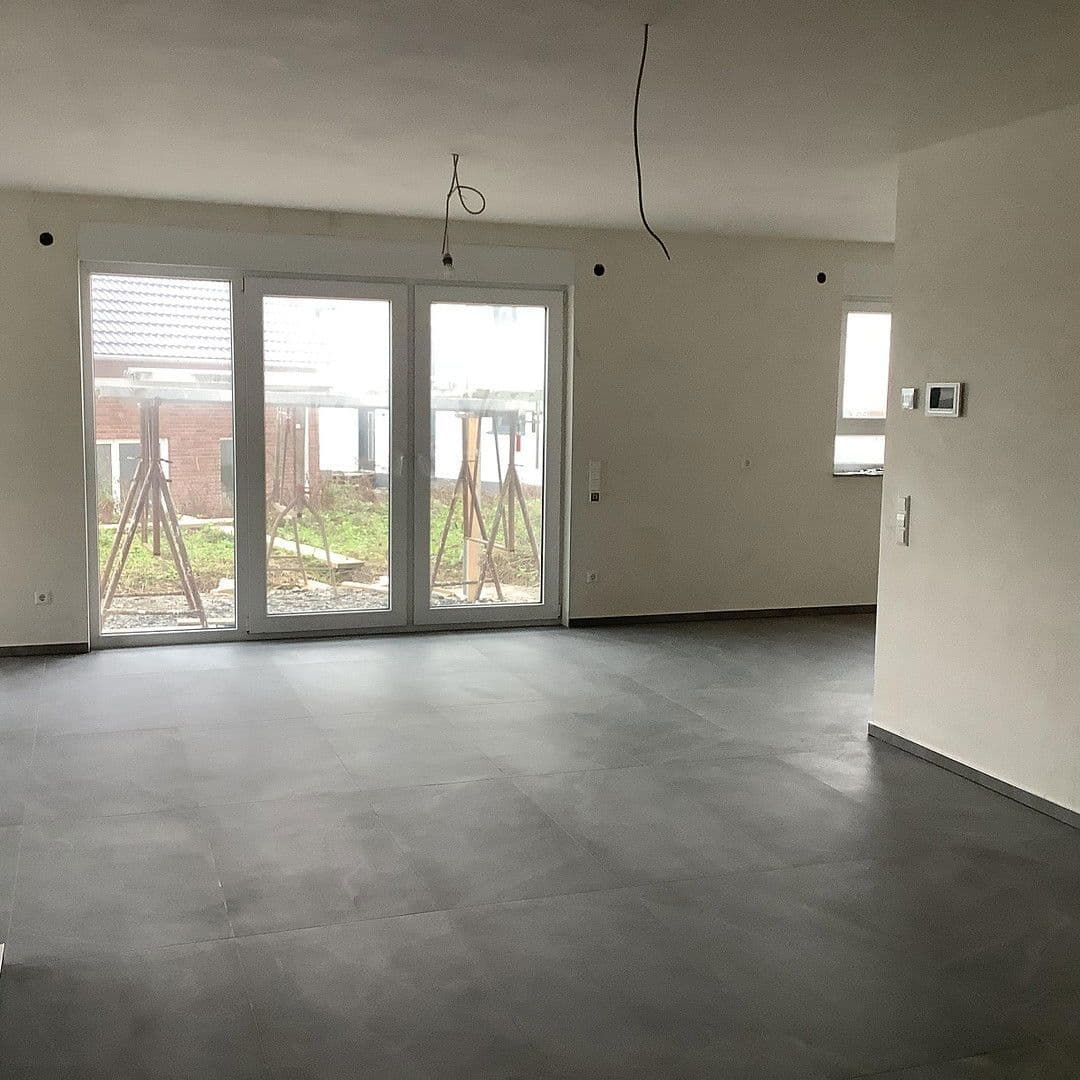 Predaj domu 147 m², pozemek 490 m², Buchen (Odenwald), Bádensko-Wurttembersko Predaj domu 147 m², pozemek 490 m², Buchen (Odenwald), Bádensko-Wurttembersko