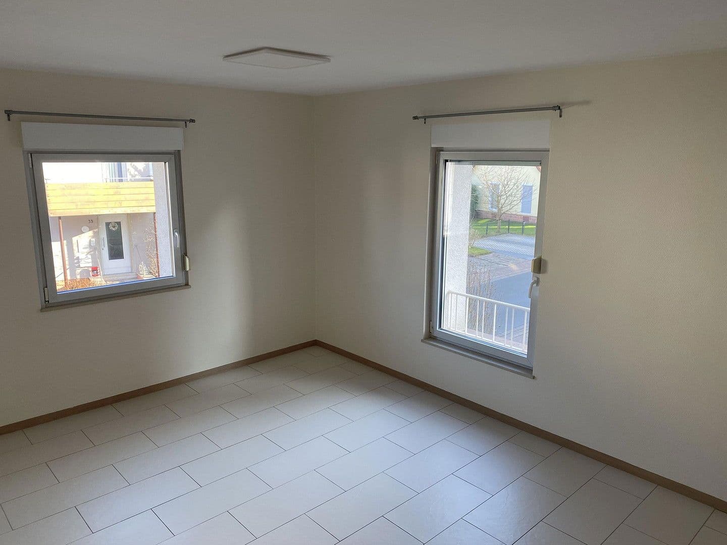 Prenájom bytu 3-izbový 76 m², Kleinheubach, Bavorsko Prenájom bytu 3-izbový 76 m², Kleinheubach, Bavorsko