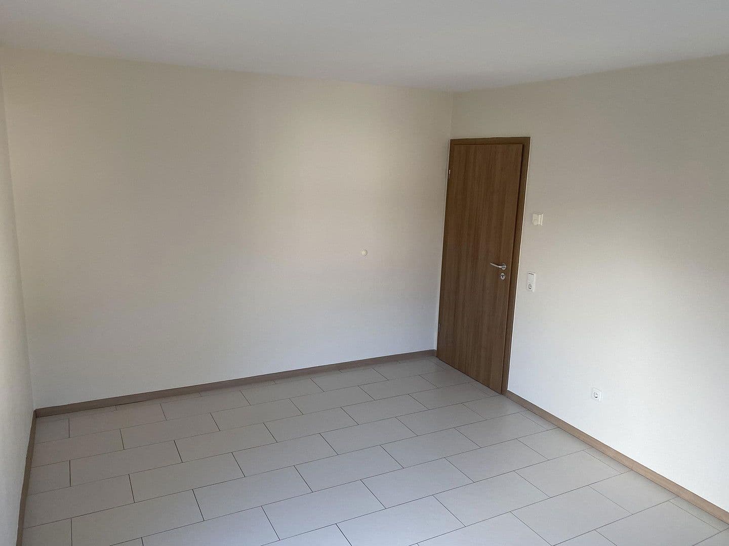 Prenájom bytu 3-izbový 76 m², Kleinheubach, Bavorsko Prenájom bytu 3-izbový 76 m², Kleinheubach, Bavorsko