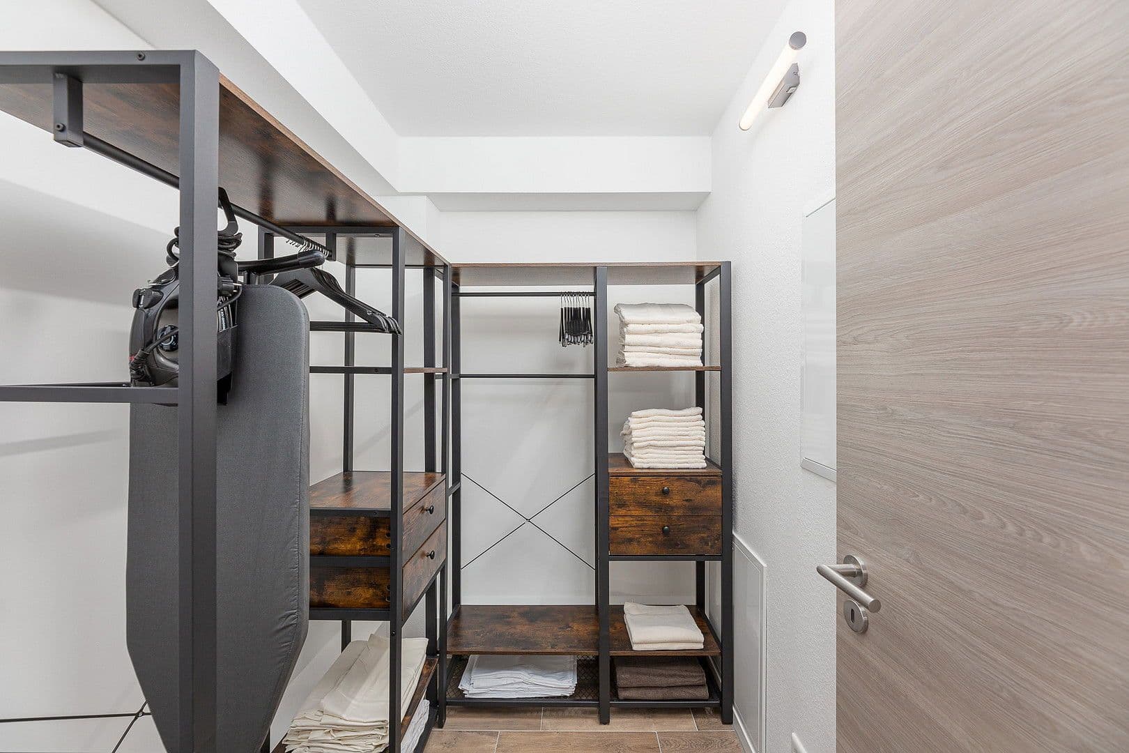 Prenájom bytu 1-izbový 24 m², Ezanvillestr. 14, Heidelberg, Bádensko-Wurttembersko Prenájom bytu 1-izbový 24 m², Ezanvillestr. 14, Heidelberg, Bádensko-Wurttembersko