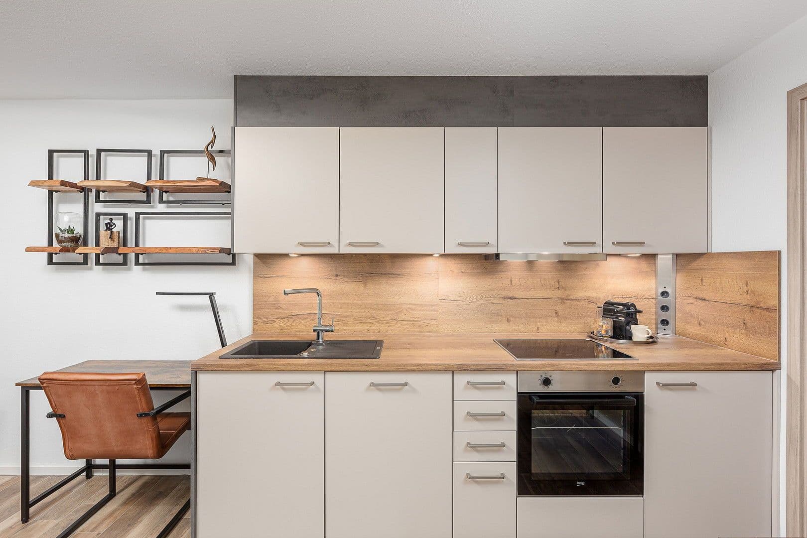 Prenájom bytu 1-izbový 24 m², Ezanvillestr. 14, Heidelberg, Bádensko-Wurttembersko Prenájom bytu 1-izbový 24 m², Ezanvillestr. 14, Heidelberg, Bádensko-Wurttembersko