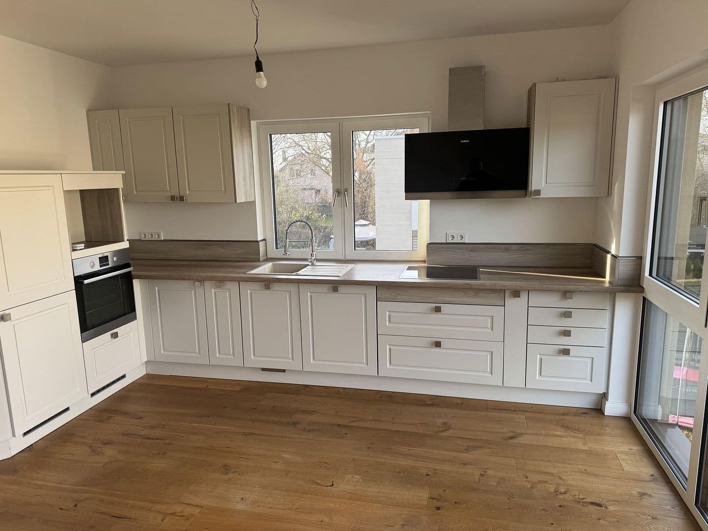 Prenájom bytu 4-izbový 89 m², Berlin, Berlín Prenájom bytu 4-izbový 89 m², Berlin, Berlín