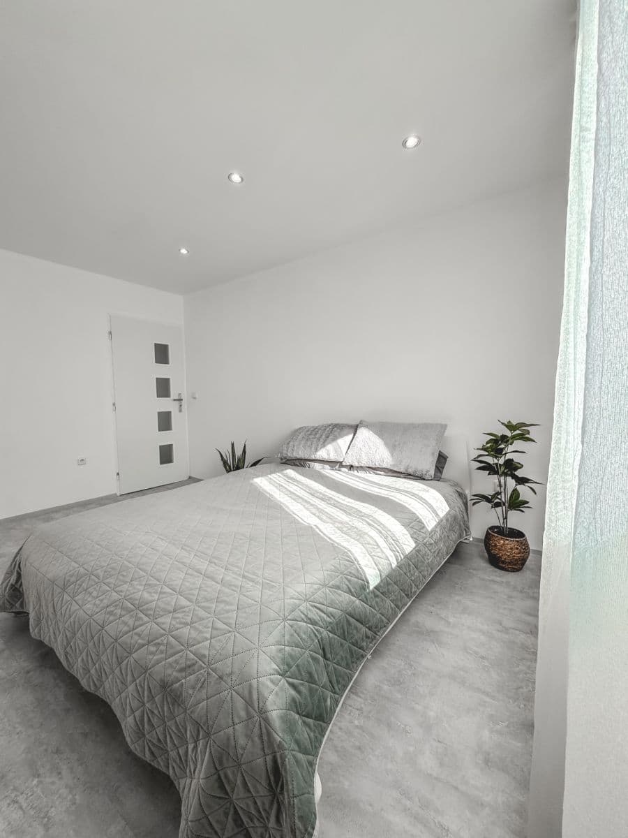 Prenájom bytu 3-izbový 59 m², 5. května, Kladno, Středočeský kraj Prenájom bytu 3-izbový 59 m², 5. května, Kladno, Středočeský kraj