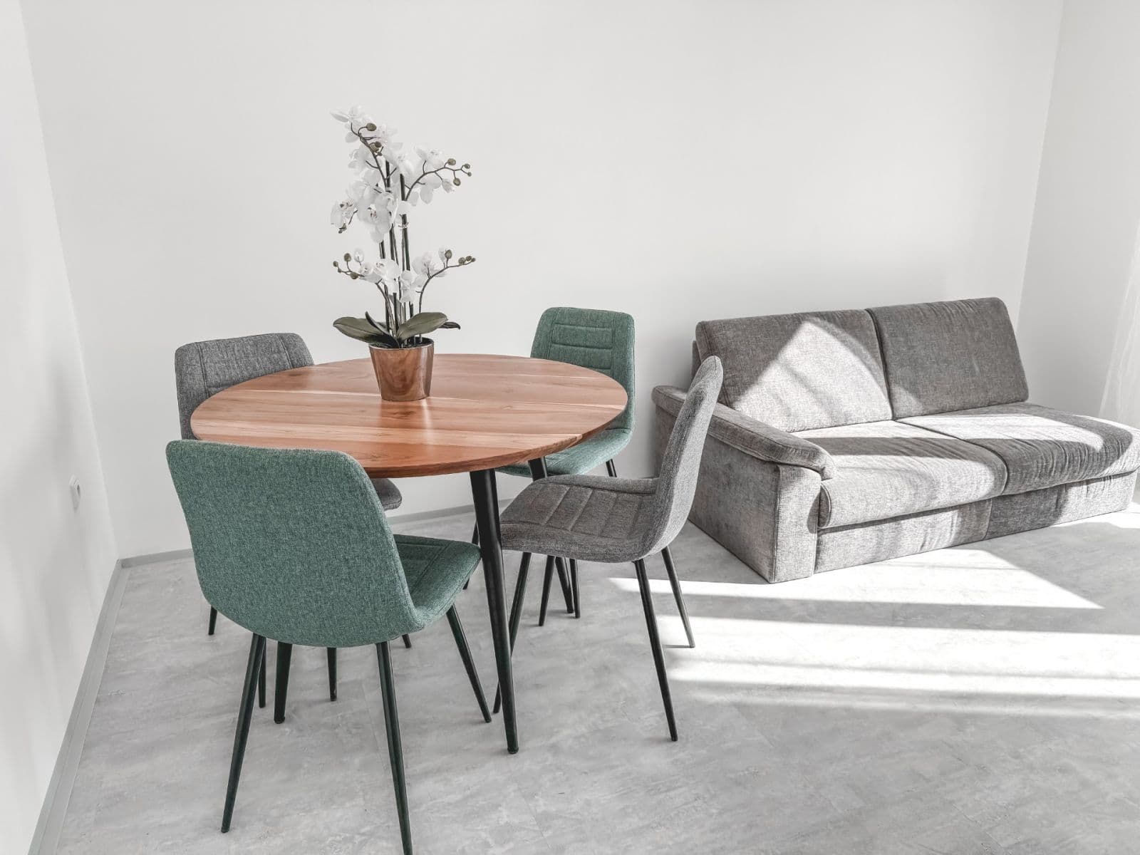 Prenájom bytu 3-izbový 59 m², 5. května, Kladno, Středočeský kraj Prenájom bytu 3-izbový 59 m², 5. května, Kladno, Středočeský kraj