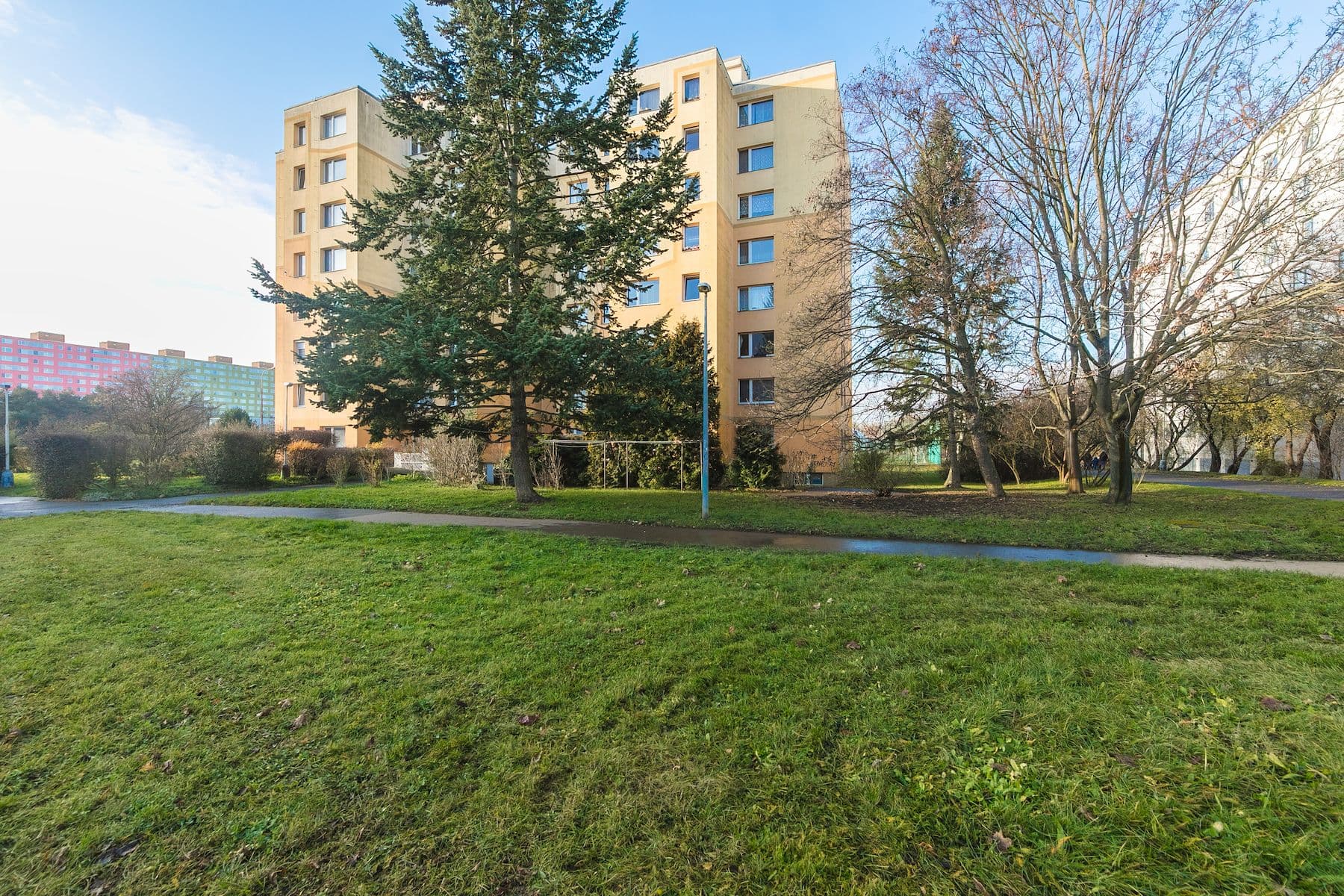 Predaj bytu 3-izbový 64 m², Svídnická, Praha, Praha Predaj bytu 3-izbový 64 m², Svídnická, Praha, Praha