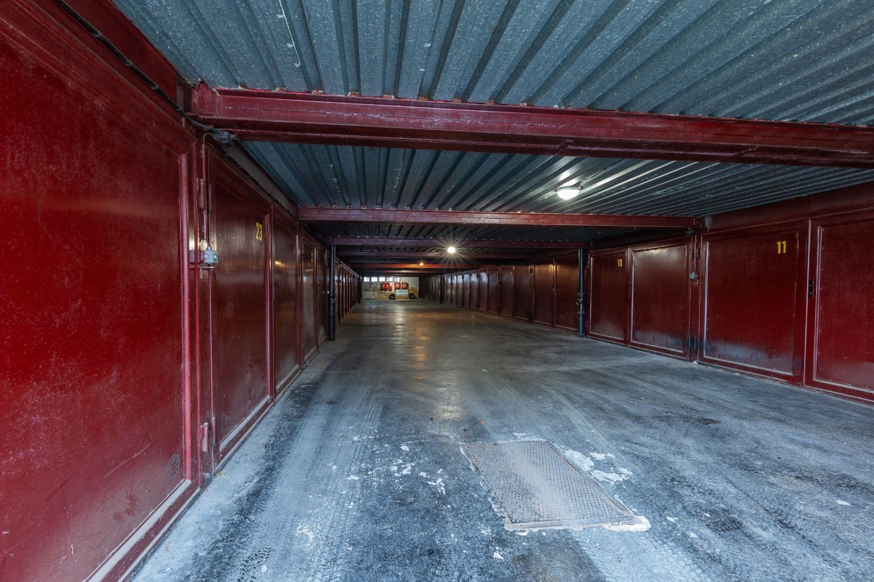 Prenájom garáže 15 m², Pecháčkova, Plzeň, Plzeňský kraj Prenájom garáže 15 m², Pecháčkova, Plzeň, Plzeňský kraj