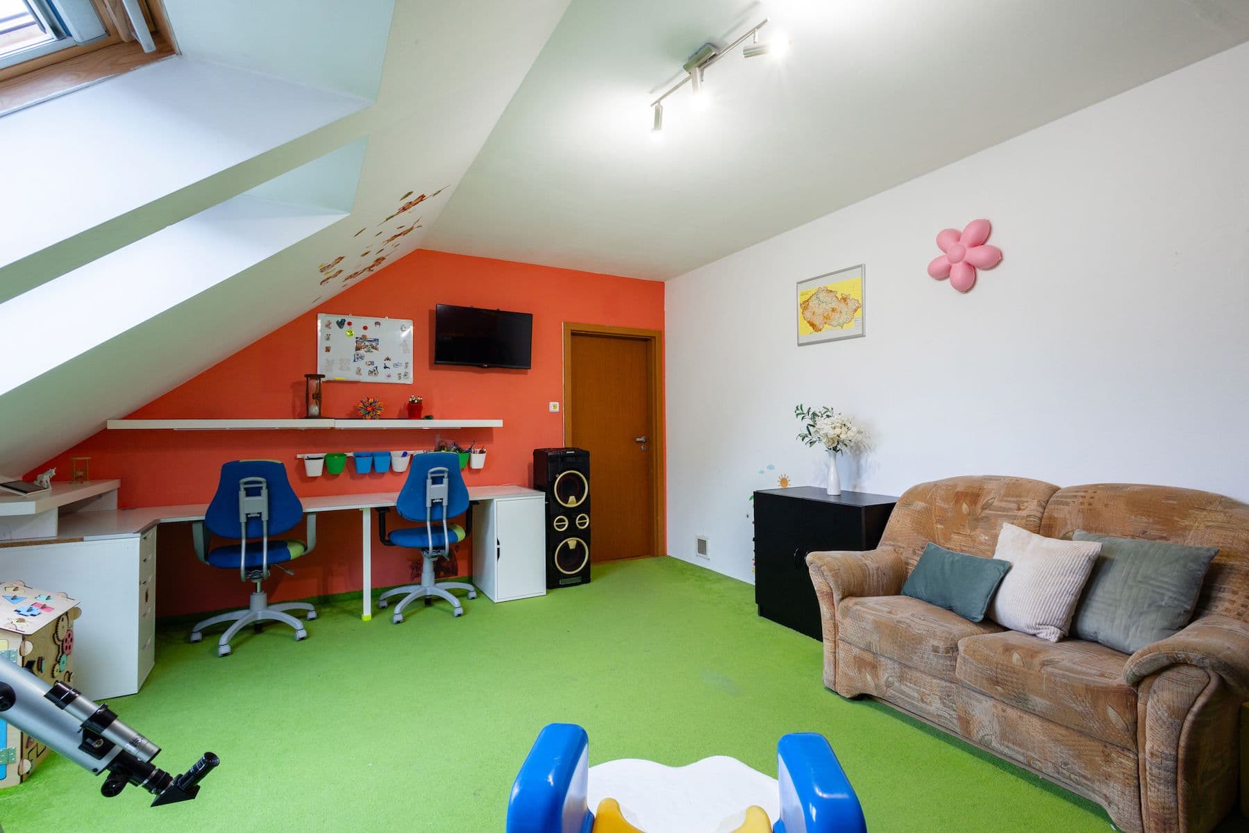 Predaj domu 194 m², pozemek 501 m², Kojetická, Čakovičky, Středočeský kraj Predaj domu 194 m², pozemek 501 m², Kojetická, Čakovičky, Středočeský kraj