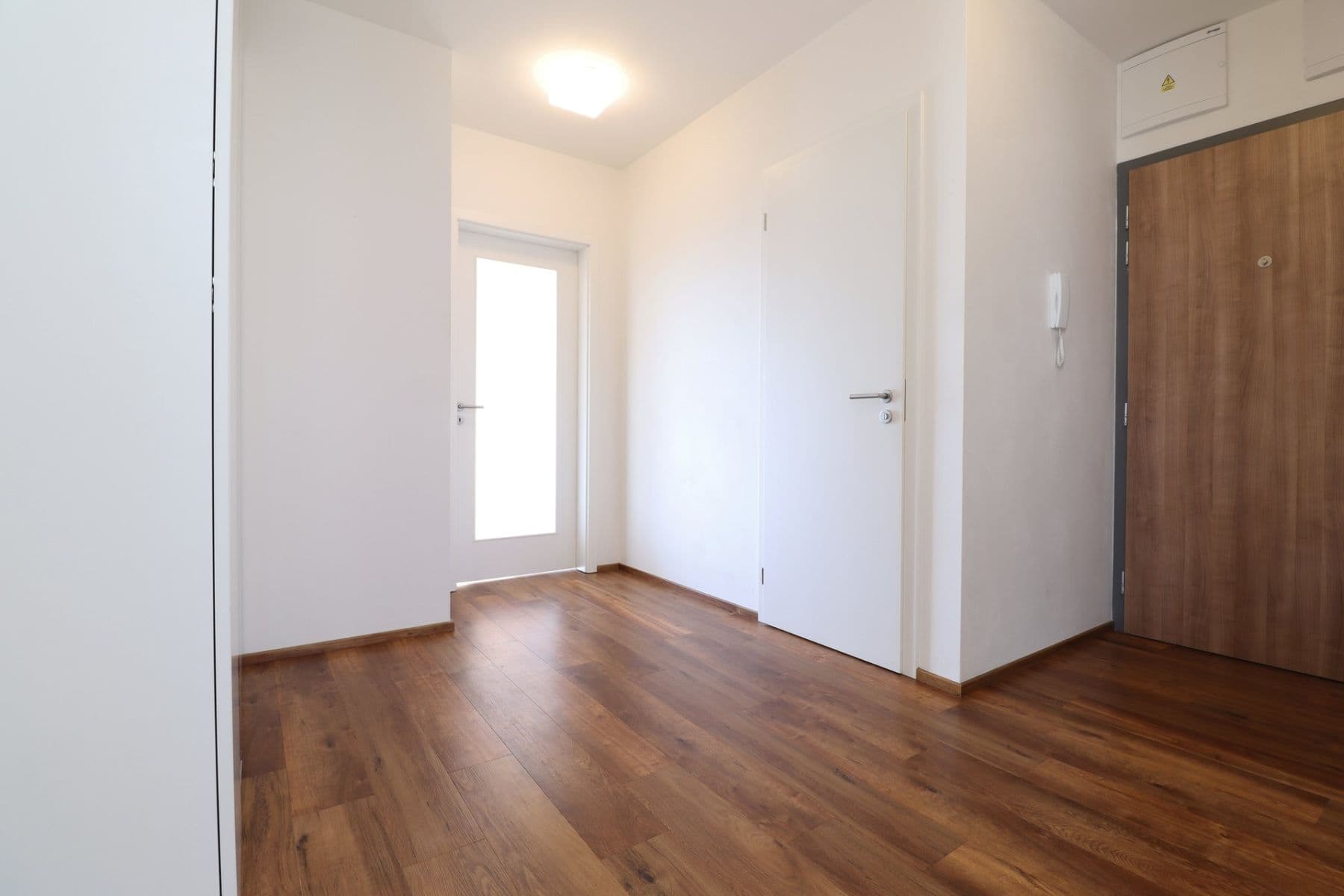 Prenájom bytu 3-izbový 70 m², Olgy Havlové, Praha, Praha Prenájom bytu 3-izbový 70 m², Olgy Havlové, Praha, Praha